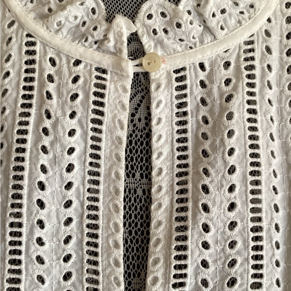 LA VIE Rebecca taylor White Celsie Eyelet Lace Ruffle Top - Picture 3 of 10